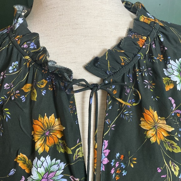Anthropologie Dolan Boho Hunter Green Floral Ruffle LS Silk Blouse Size Small - Picture 3 of 10